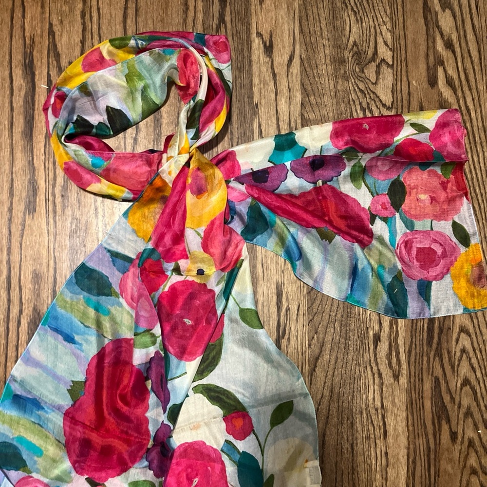 NEW Exclusively For Signals 100% Real Silk Scarf Garden Party floral pink flower
